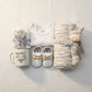 Flat lay coffret cadeau naissance
